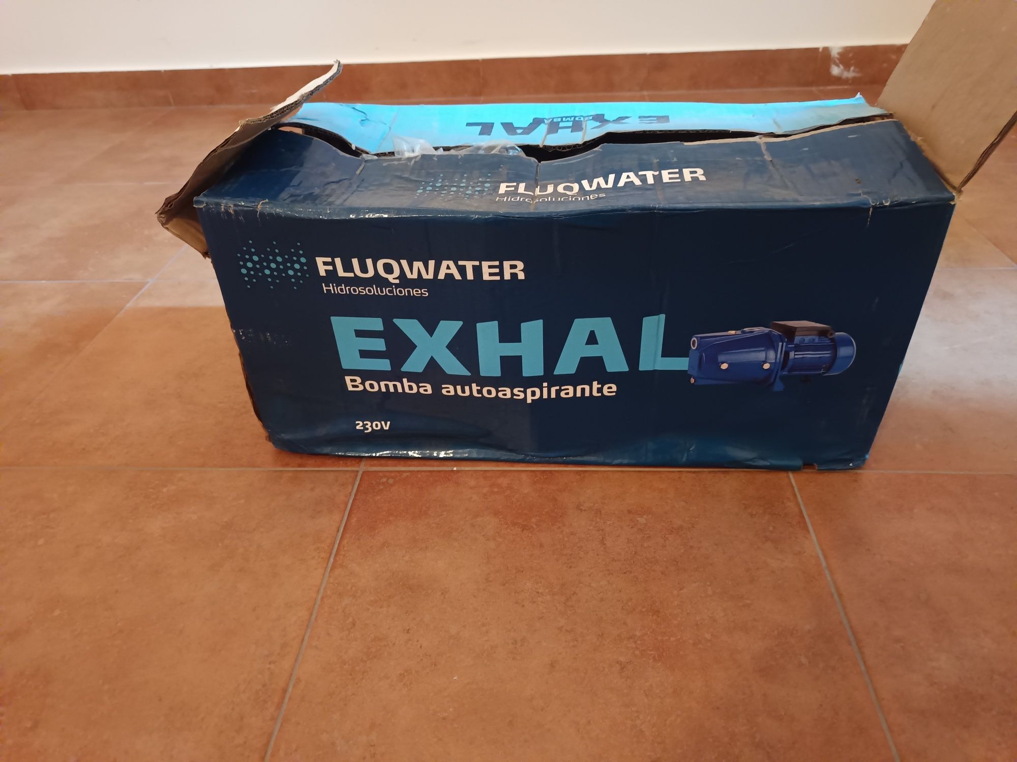 Bomba de água nova