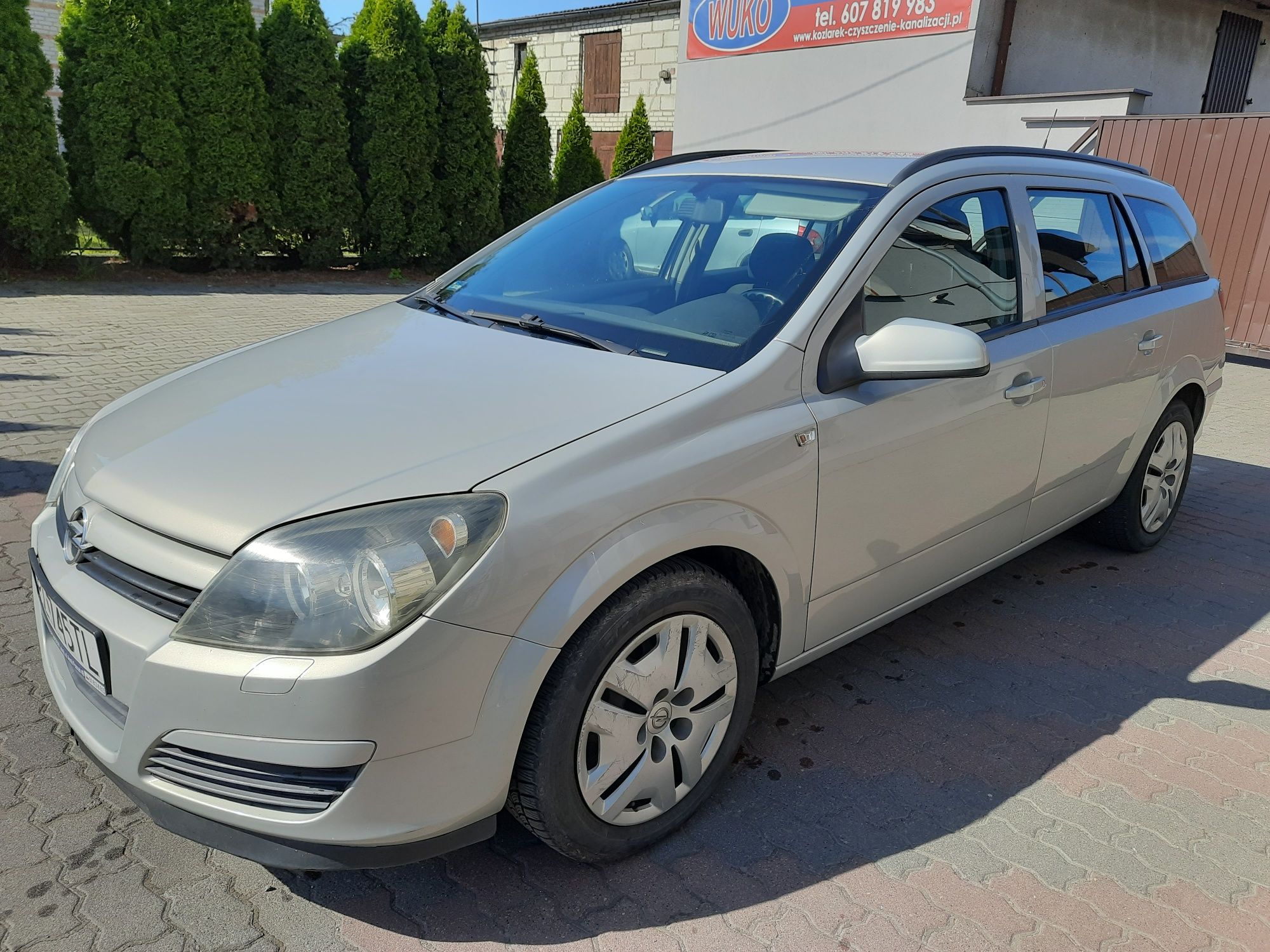 opel astra H 1.4 gaz. zero rdzy