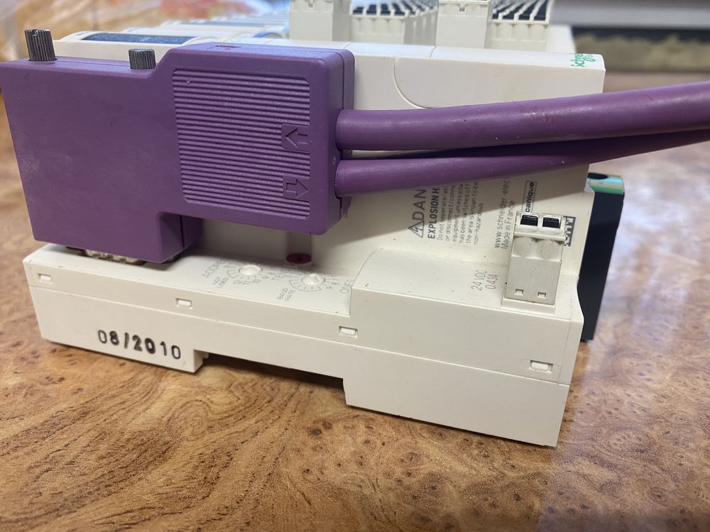 Блок сбора аналоговых сигналов и управления CPU PLC Schneider electric