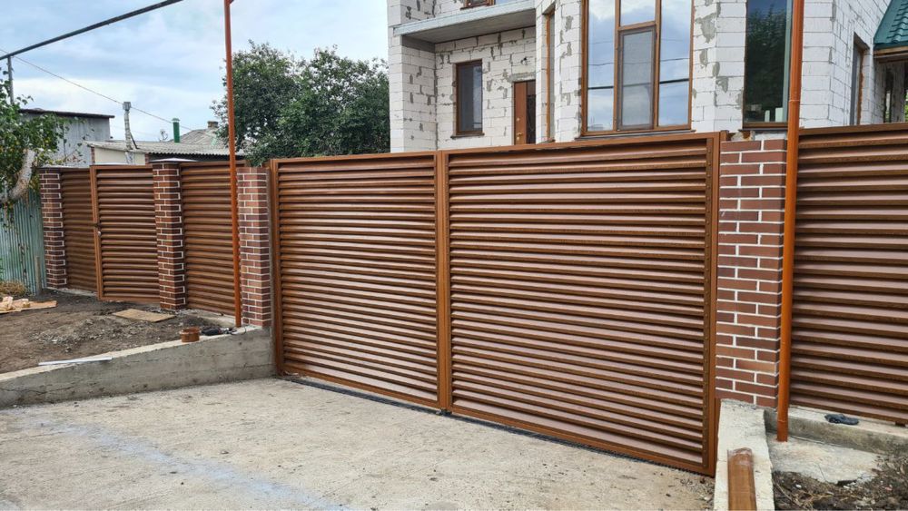 Заборы из сварной сетки Профнастила Штакет Жалюзи Ранчо Ворота Навесы