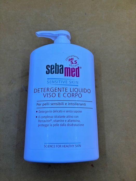 seba med detergent w płynie do higieny intymnej/mycia ciała ph 5.5