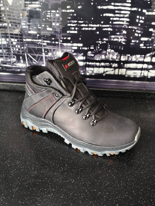 Кожаная обувь из натуральных материалов