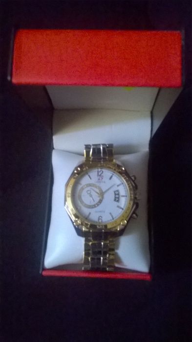 Zegarek GENEVA w oryginalnym pudełku - NOWY!