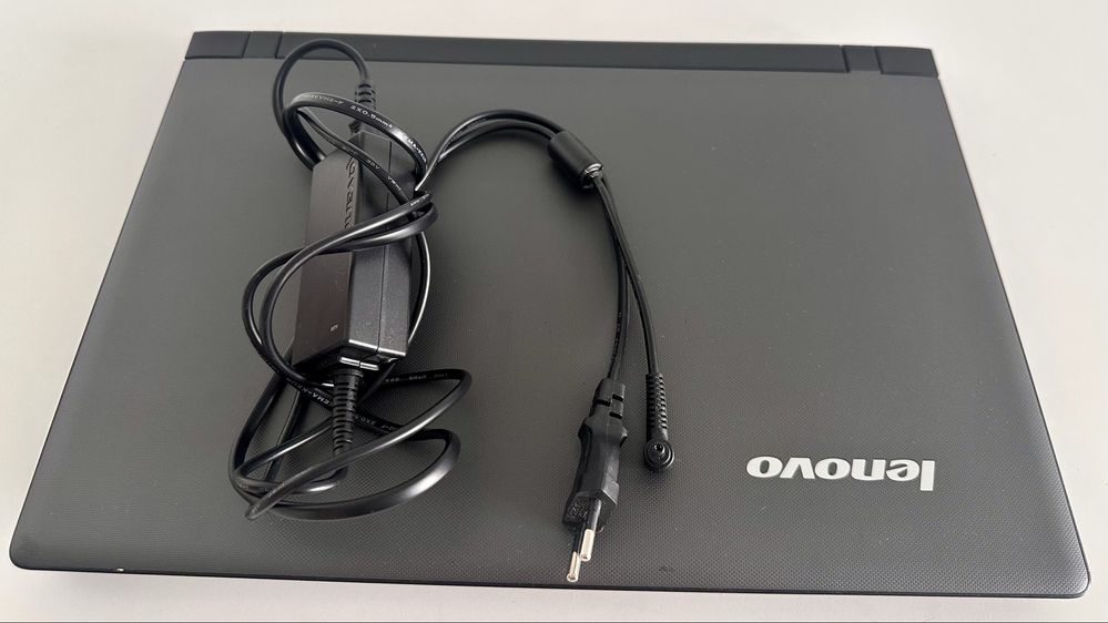 Laptop Lenovo B50-10 – 15,6’ czarny matowy