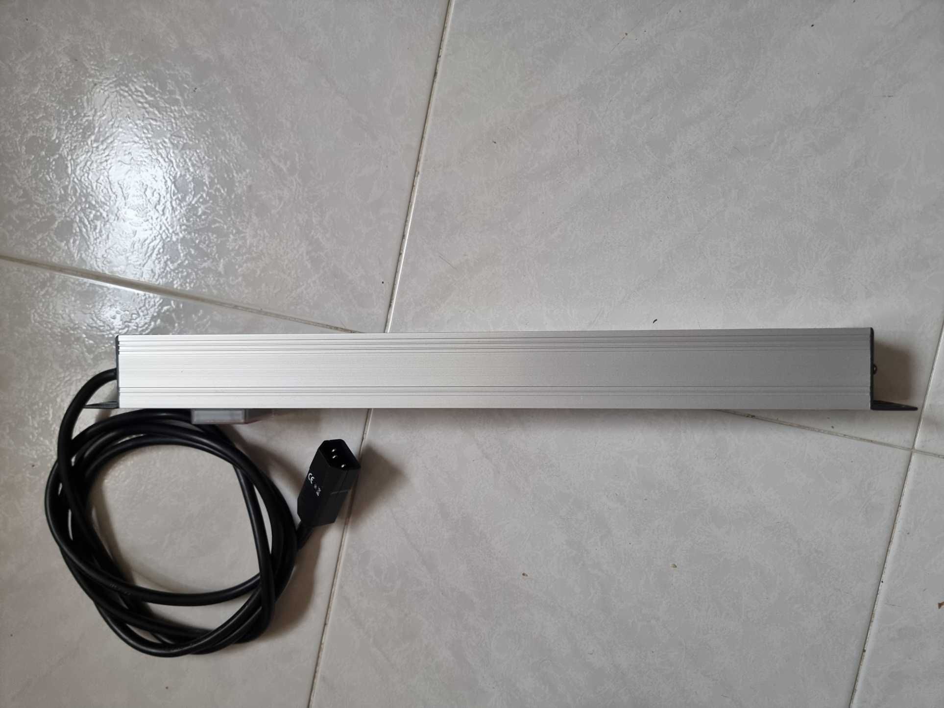 Bloco de 8 tomadas com interruptor