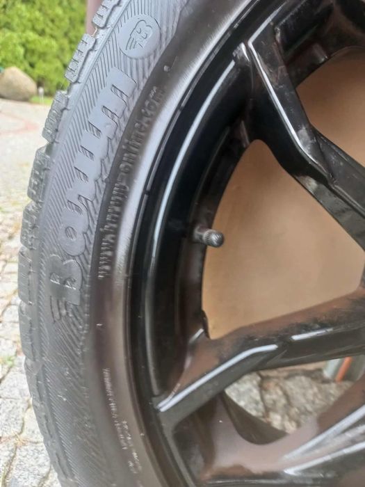 Opony zimowe z felgami aluminiowymi 205/50 R17