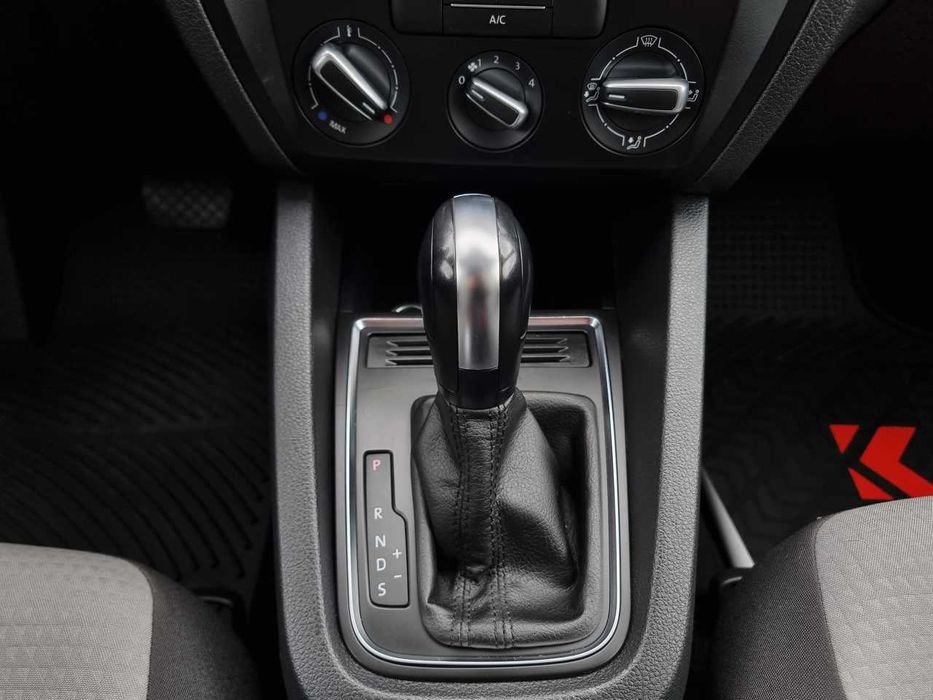 Продам  Volkswagen Jetta 2017. Можна в розстрочку, під викуп.