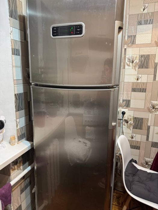 Продам холодильник