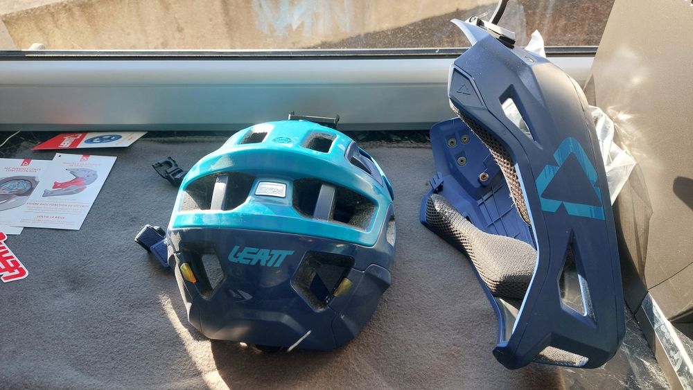 Kask rowerowy enduro Leatt DBX 3.0 V19.1 odpinana szczęka.