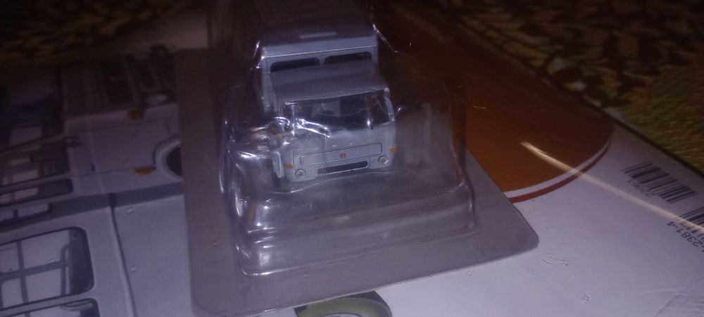 Kultowe Autobusy PRL Star 29 Osinobus skala 1 72