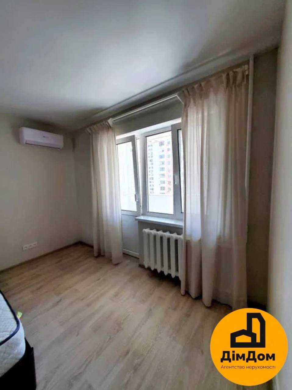 Продаж 1 кімнатної квартири Вишняківська 7 Б