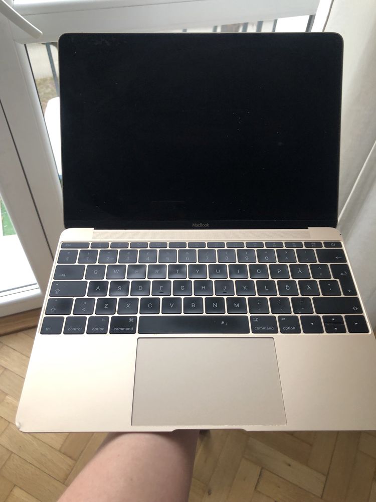 Macbook z matryca do wymiany! 12 Cali