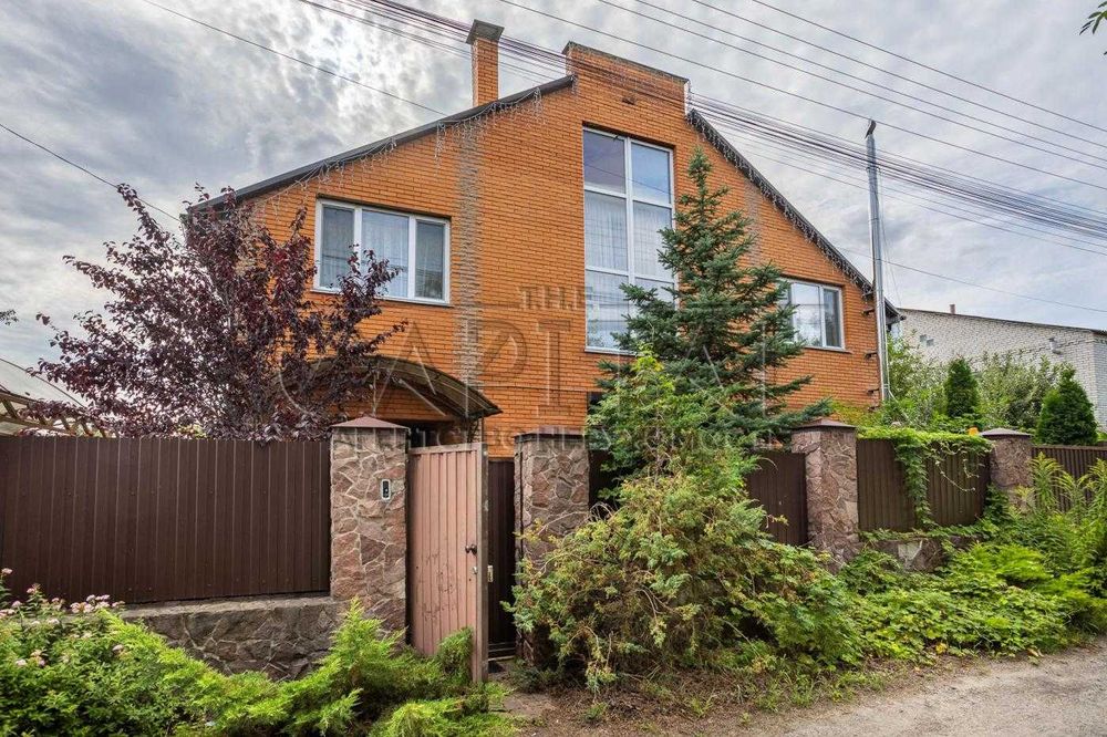 Будинок 2 поверхи/300м2/6 соток/4 кімнати в с. Ясногородка