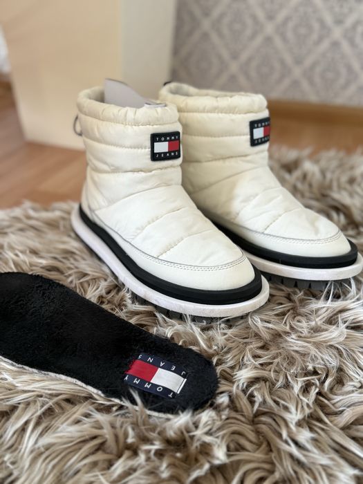 Жіночі чоботи дутіки  Tommy Hilfiger 37, б/в