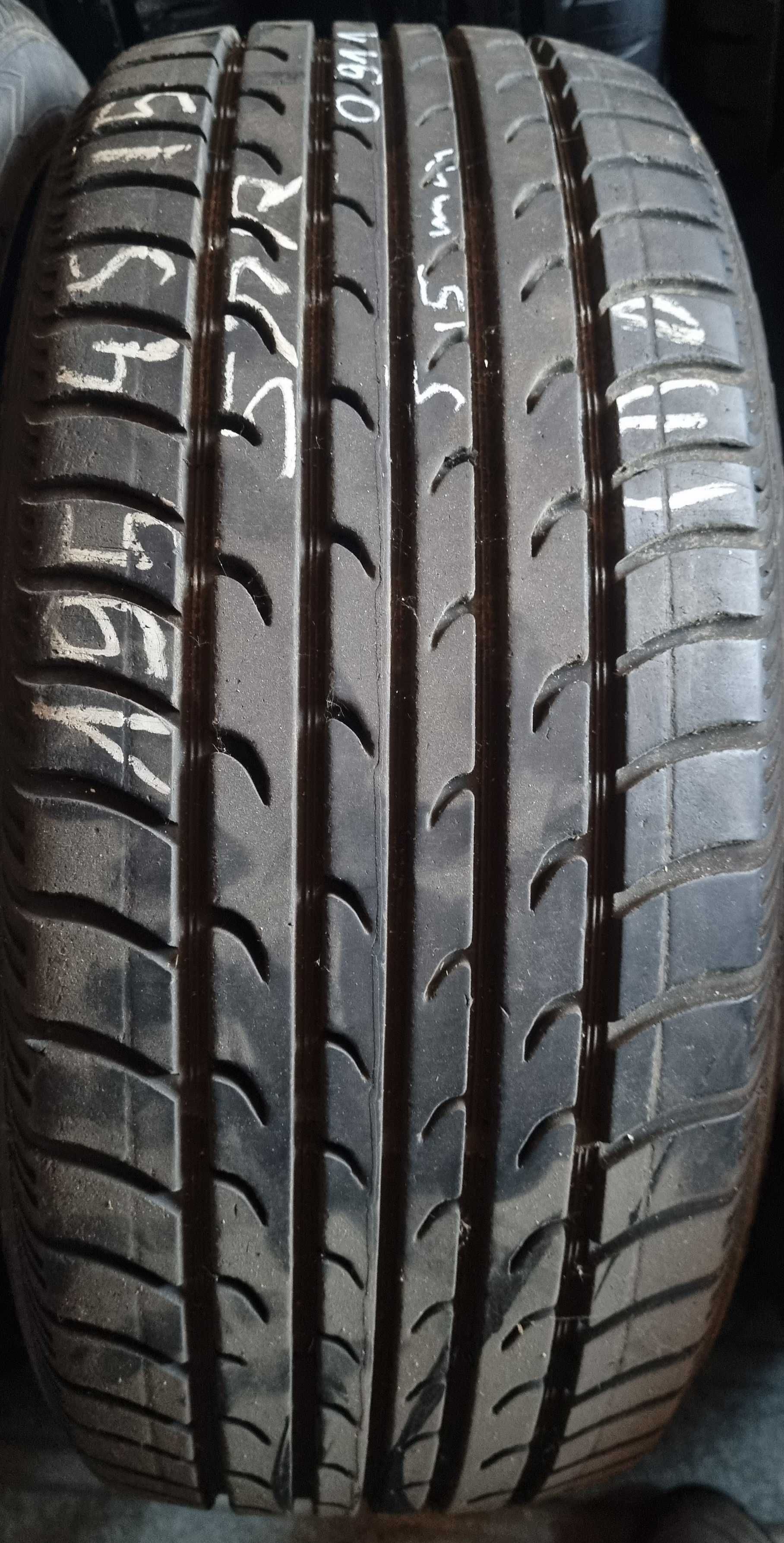 195/45R15 Fulda Carat Exelero Lato