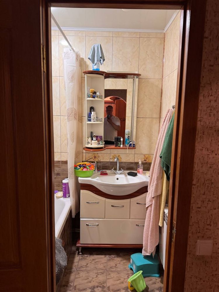 Продам квартиру 1/5 поверх