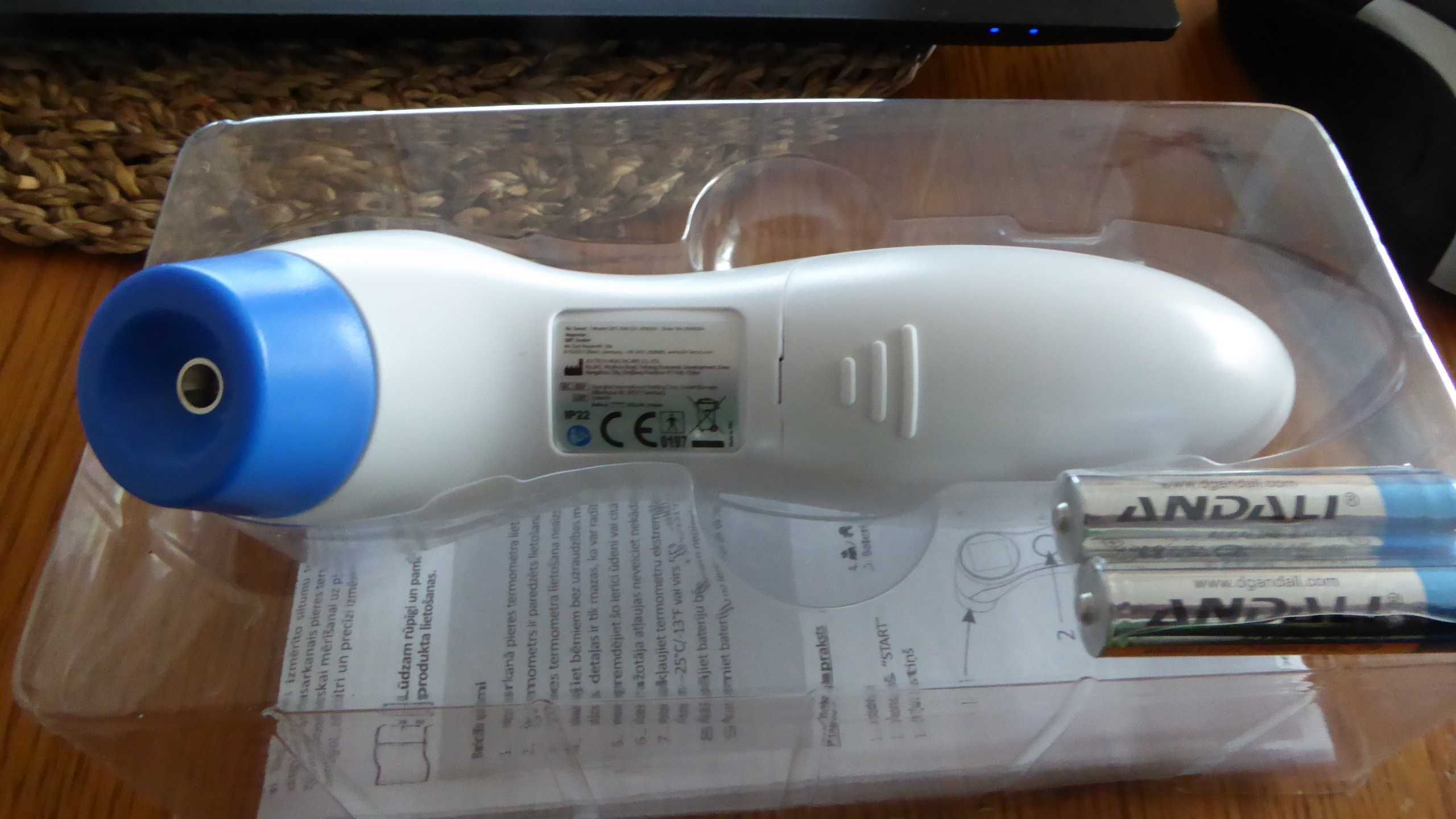 Nowy termometr na podczerwień Dr. Senst DET-306 z paragonem.