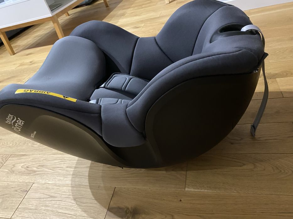 Fotelik Britax Romer Dualfix 3 i-Size Midnight Grey