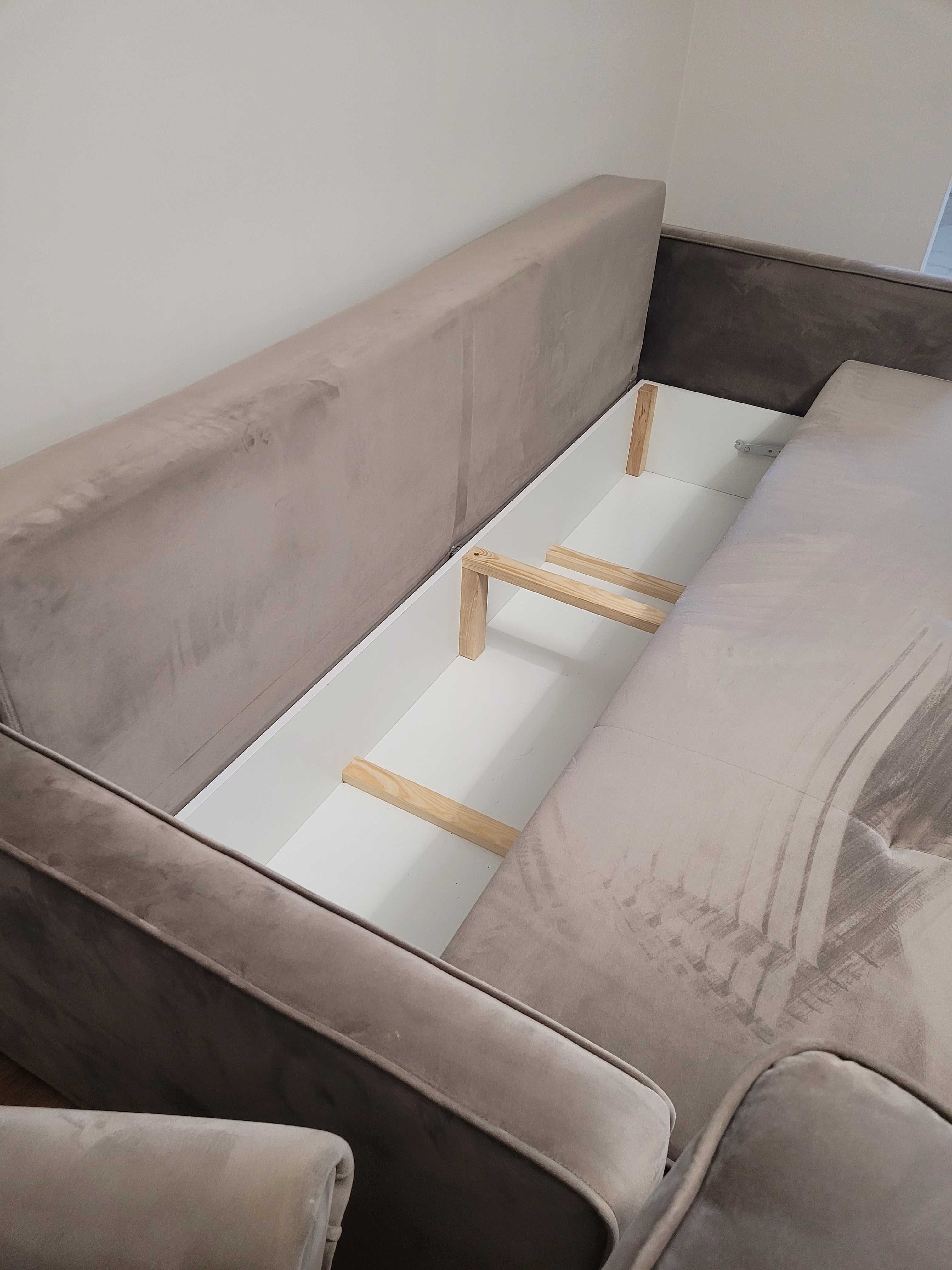 Komplet sofa plus fotel uszak z podnózkiem