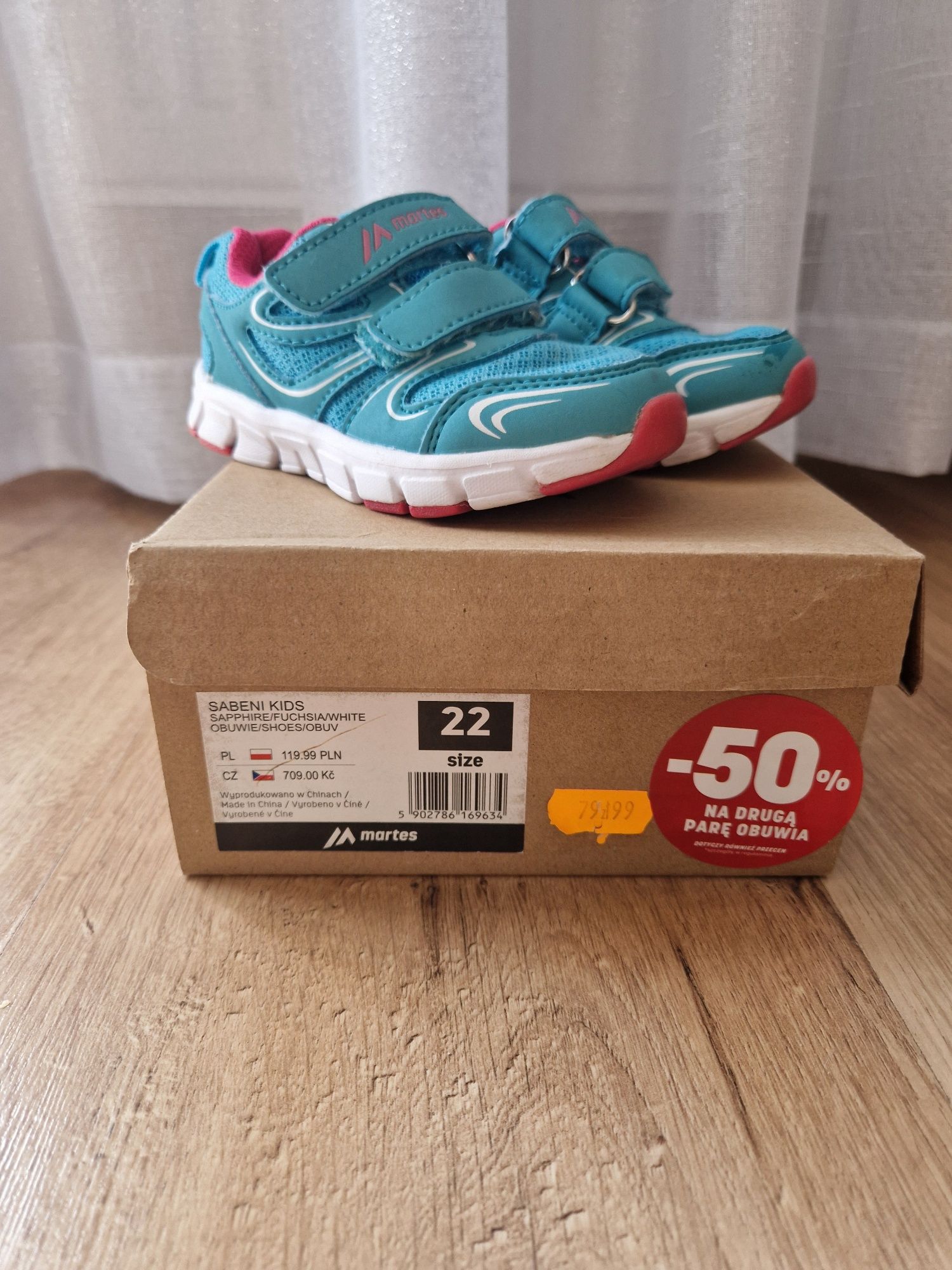 Dziecięce buty sportowe rozmiar 22
