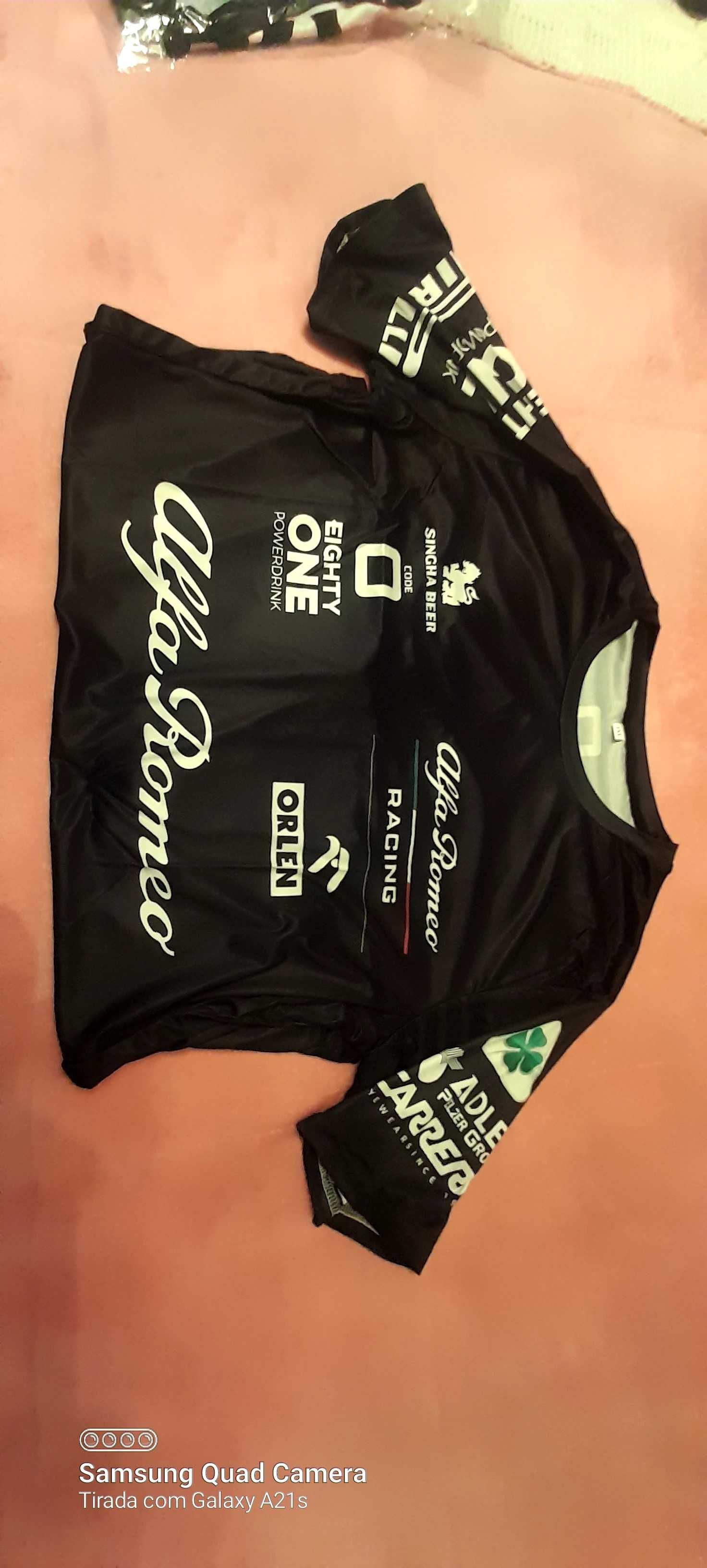 T-shirt desportiva novas
