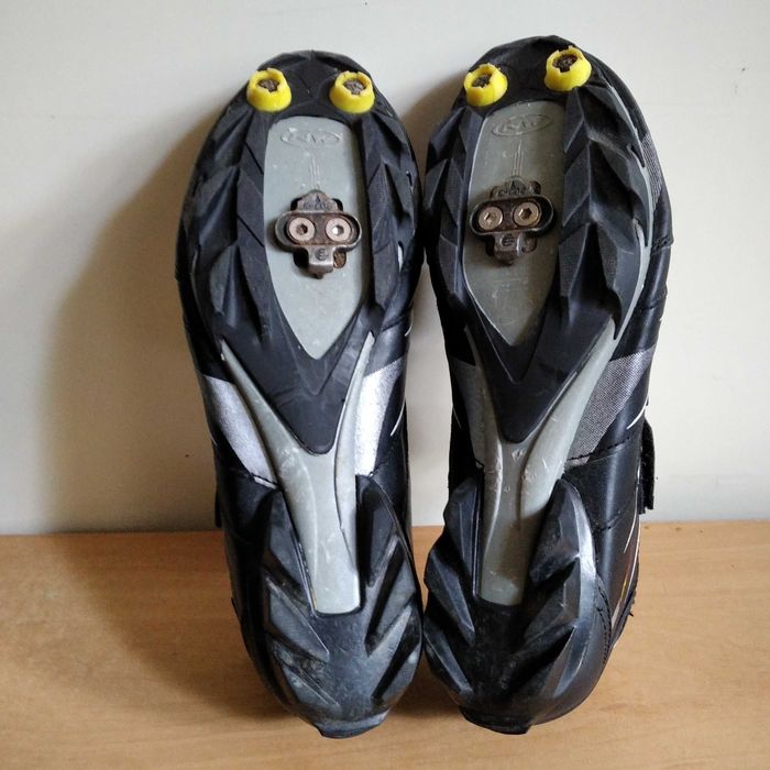 Buty rowerowe MTB  NORTHWAVE Lizzard Pro roz.eu-43