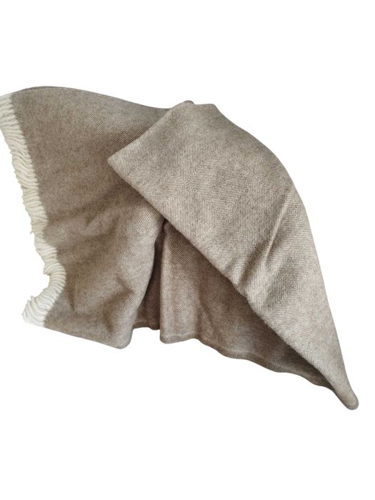 narzuta pled koc wełniany 100% wełna gramatura 380gr 160x200 polski