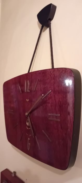 Zegar wiszący mechaniczny MAJAK
