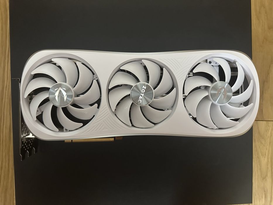 Відеокарта zotac rtx 4090 24gb