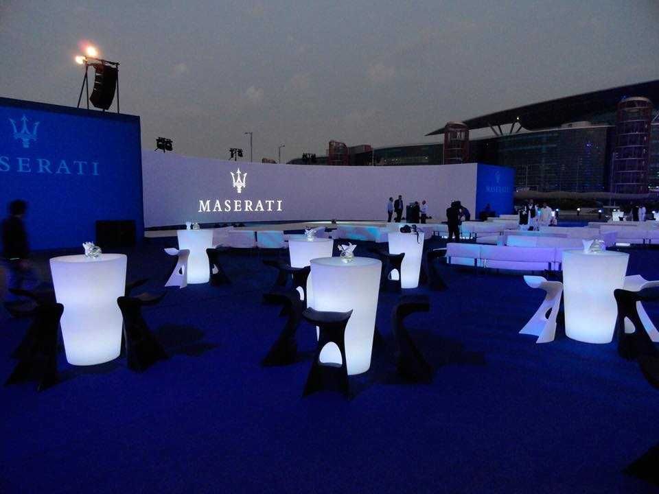Mobiliario led bares e mesas com luz