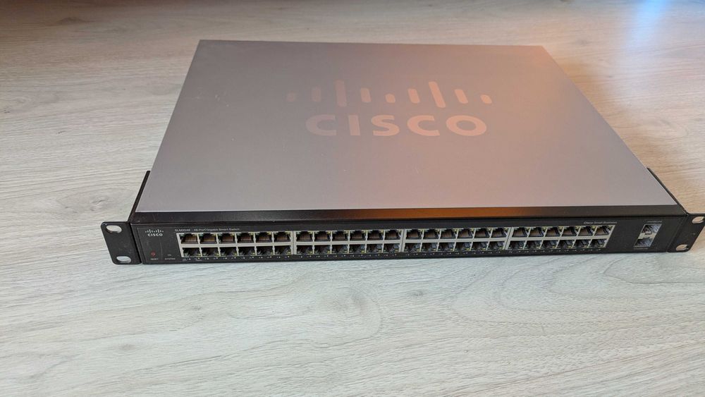 Cisco SLM2048  SmartSwitch