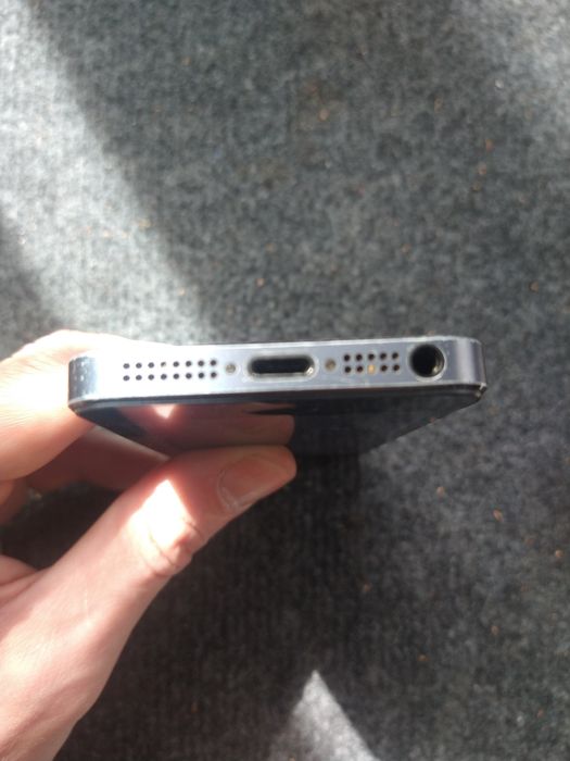 iPhone a  1429.     .