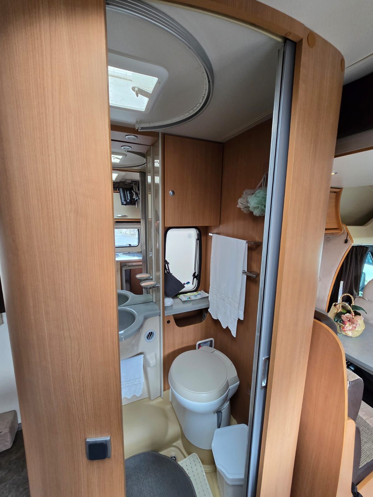Autocarava Ford Transit challenger 2012