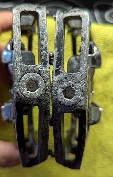 Pedały SPD zatrzaskowe jednostronne platformowe xlc pd-s24