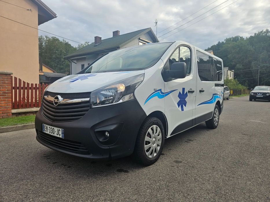Opel VIVARO  Karetka Les Dauphins oryginal, import Francja 3szt kompletne