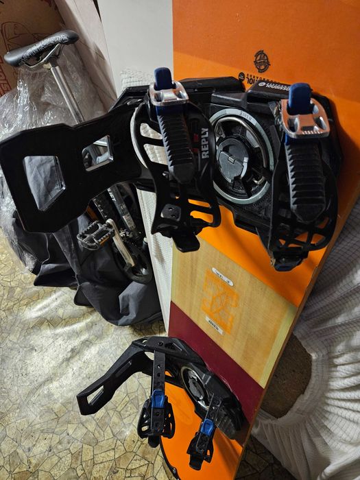 Deska snowboardowa Rossignol 150cm z wiązaniami