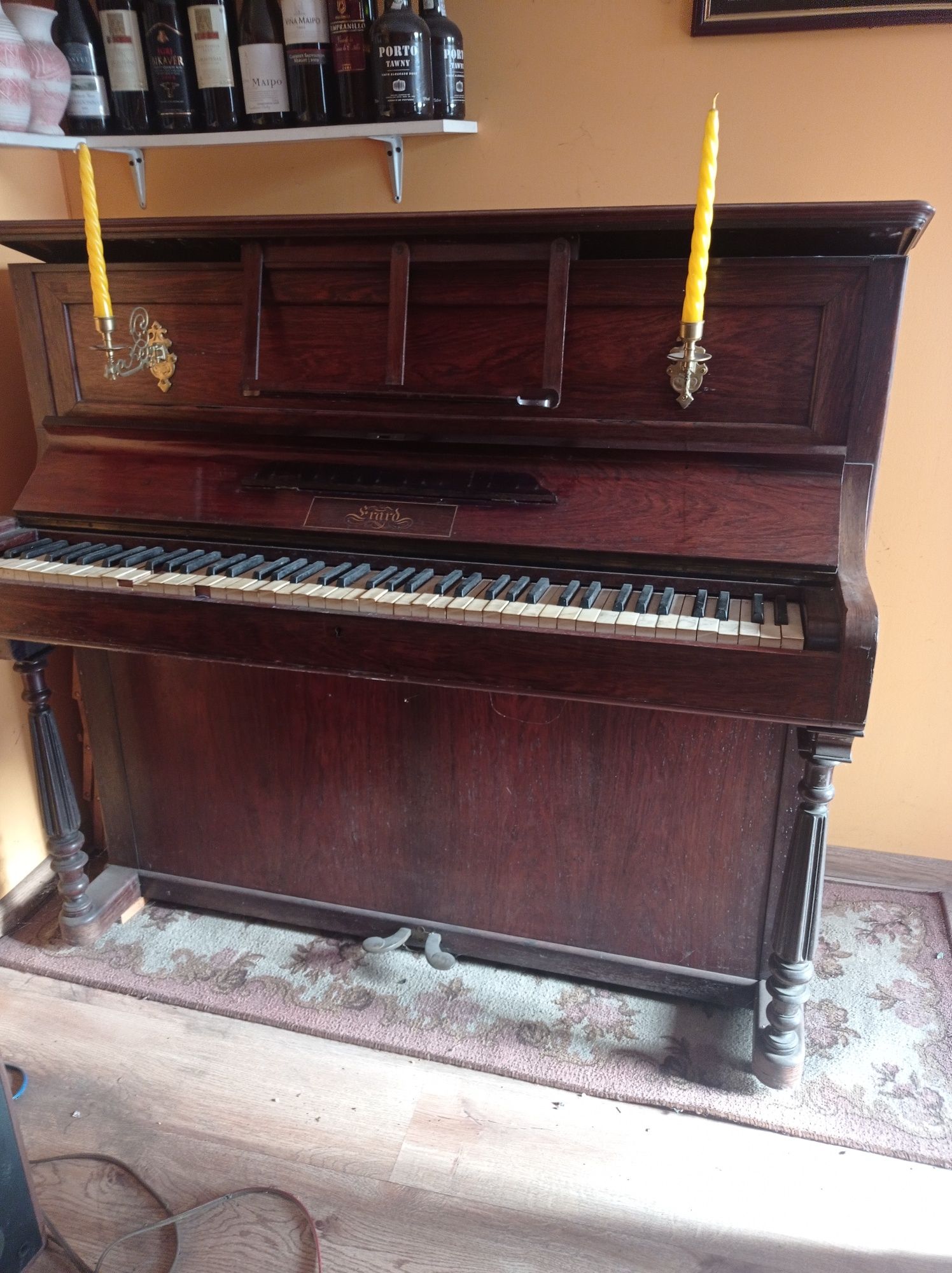 Pianino Erard do renowacji