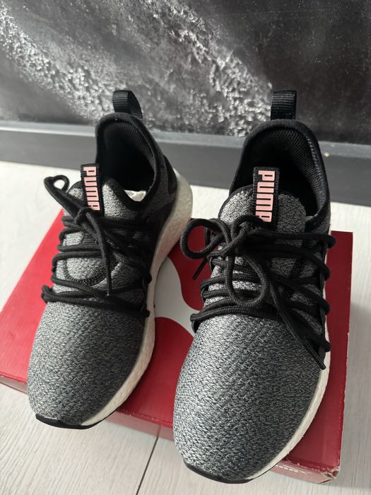 Жіночі кросівки puma NRGY neko knit wns