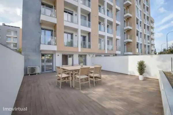 Apartamento T2 a estrear na Urbanização Quinta das Marianas