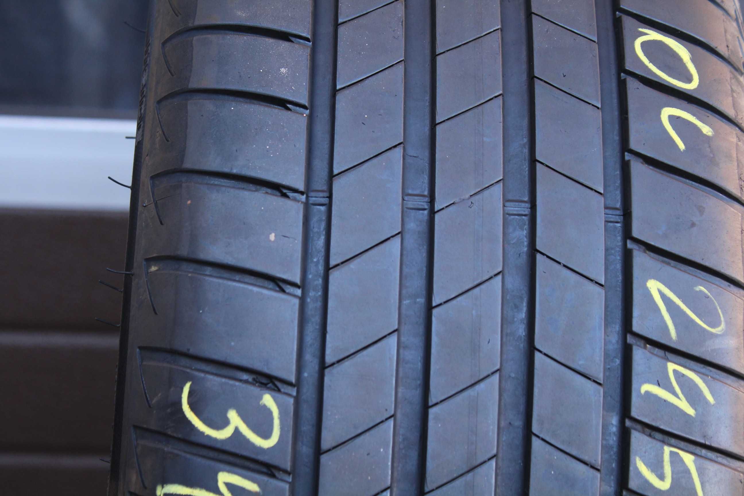 245 40 R19 Bridgestone Turanza T005