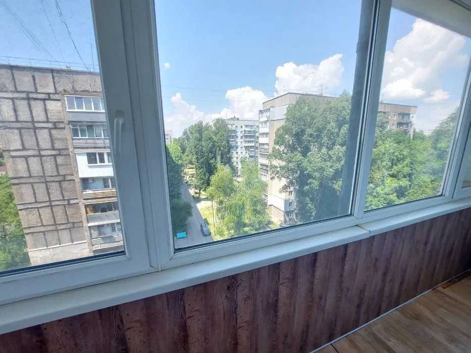 Продам 1к квартиру вул. Будівельників, р-н Титова