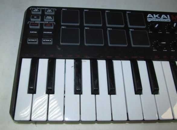 Keybord Akai MPK Mini