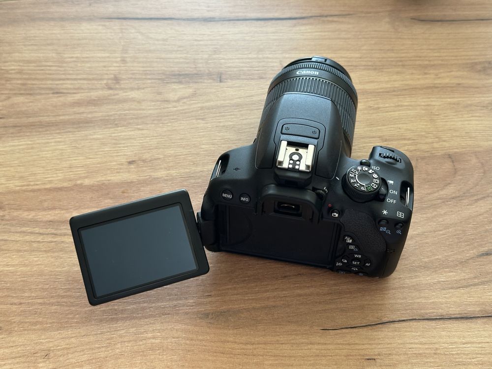 Canon EOS 700d aparat lustrzanka, obiektyw