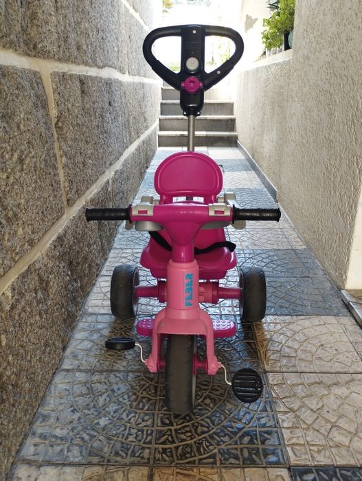 Brinquedos triciclo + skate