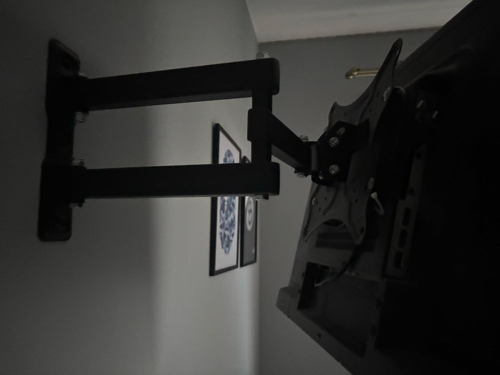 Sprzedam telewizor 32cale z uchwytem