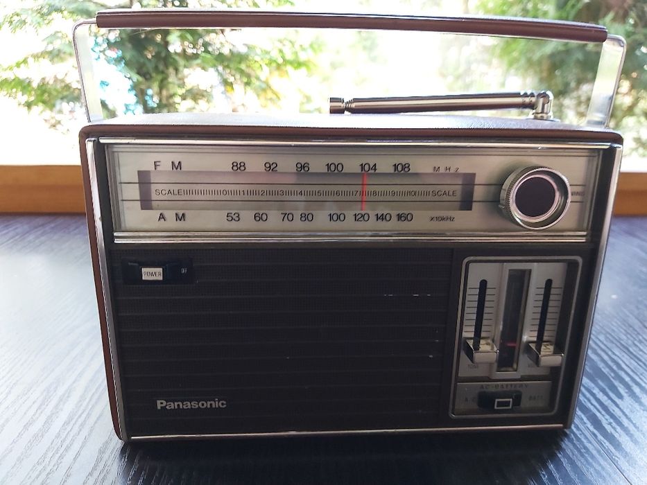 Radio Panasonic RF-933