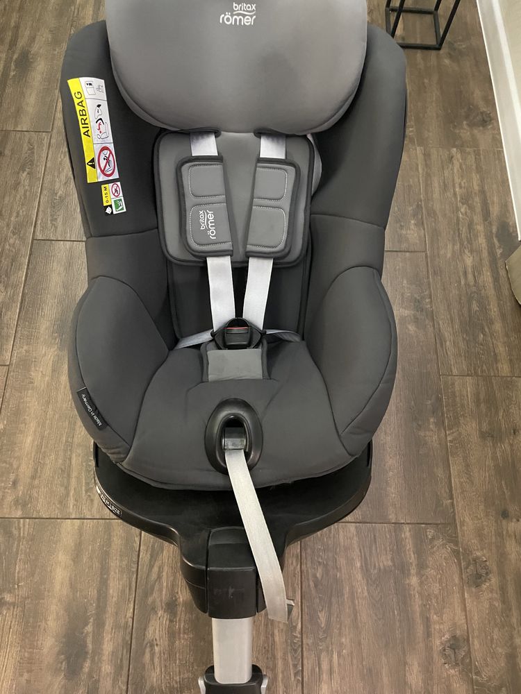 Britax Romer Dualfix M-i-Size Fotelik obrotowy