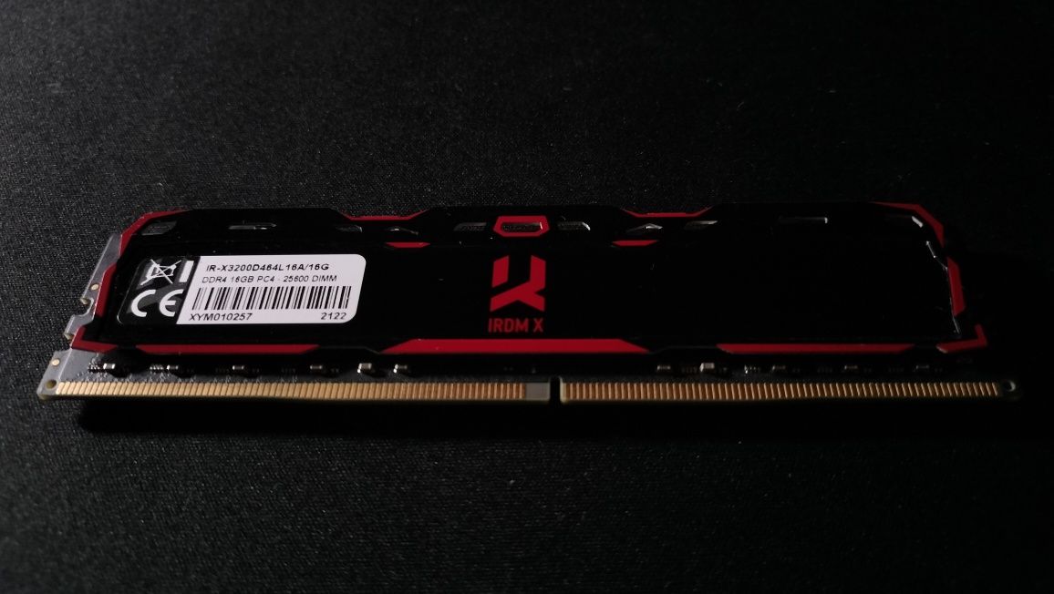 Pamięć RAM Goodram IRDM X DDR4 16GB 3200MHz CL16
