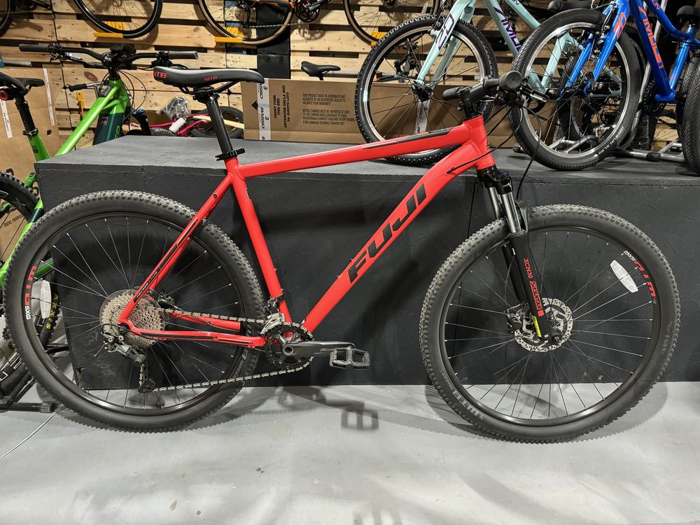 Super rower MTB 29 Fuji Nevada 2.0 Ltd Deore XXL