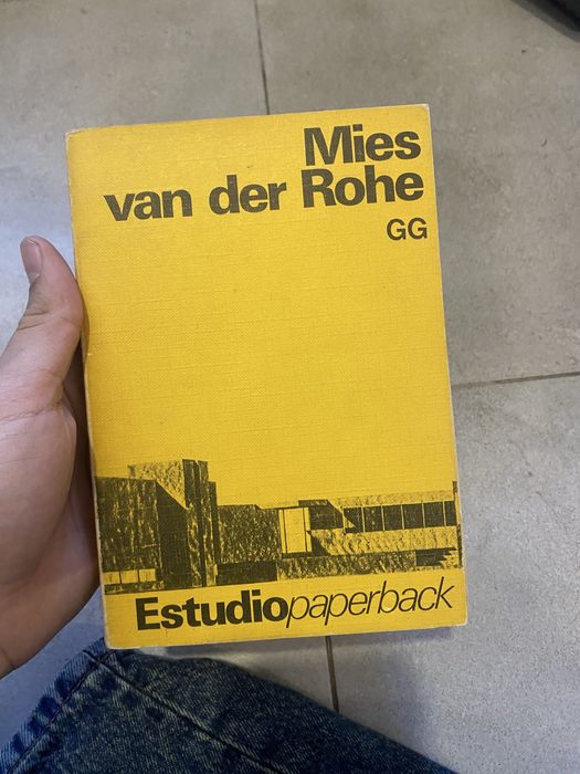 Vendo livros sobre arquitectura